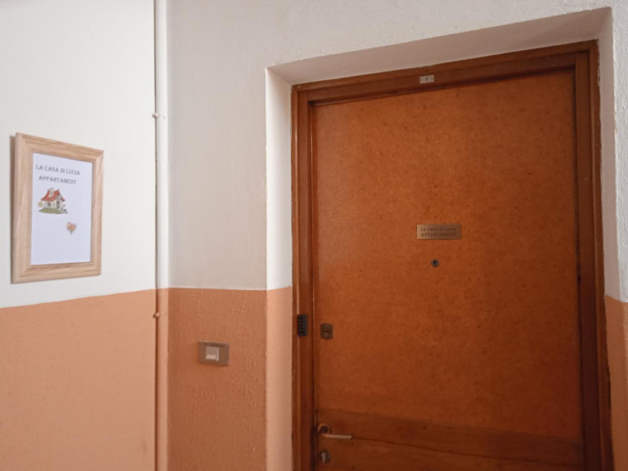 La Casa Di Lucia Appartamento 诺瓦拉 外观 照片