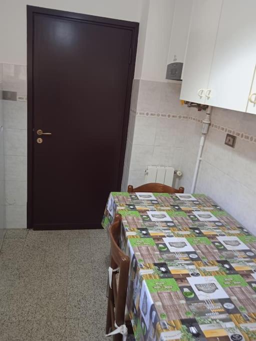 La Casa Di Lucia Appartamento 诺瓦拉 外观 照片